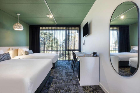 Nightcap at Morwell Hotel