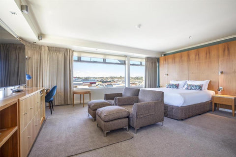 Nightelier Devonport (Gateway Hotel)