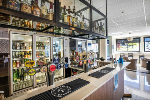 Nightelier Devonport (Gateway Hotel)