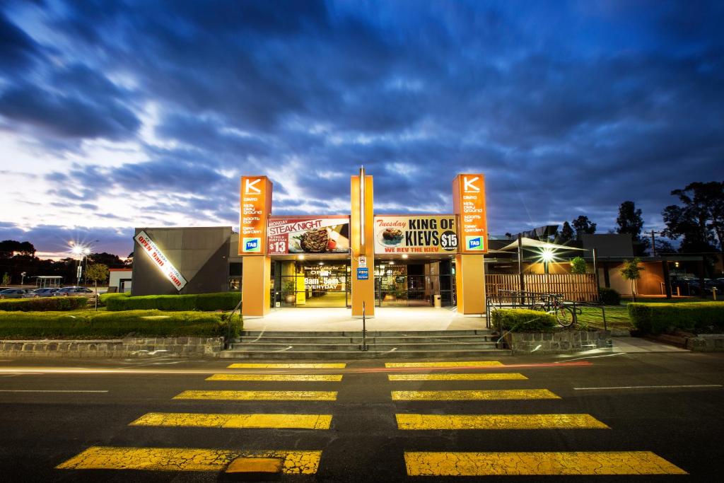 Nightcap at Keysborough Hotel