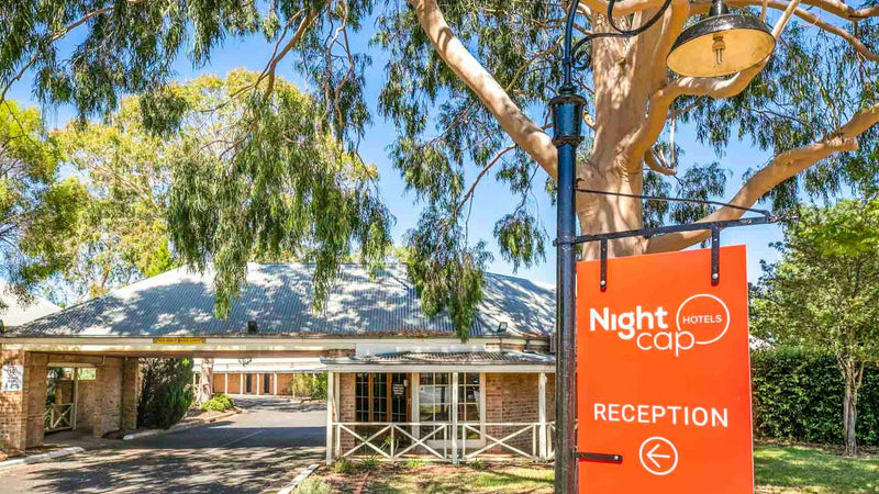 Nightcap at Macquarie Inn