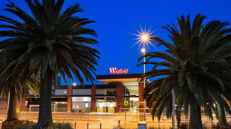 Nightcap at Shoppingtown Hotel